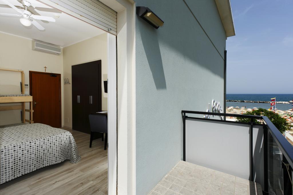 Hotel Gardenia Rimini Eksteriør billede